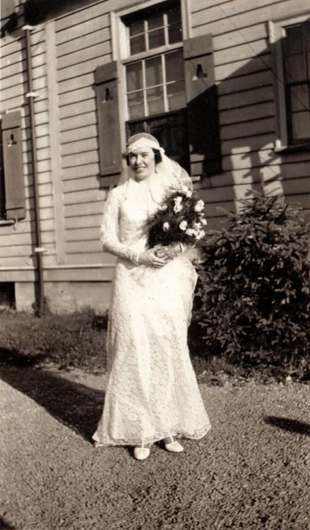 Elizabeth Swanton Geerer, bride