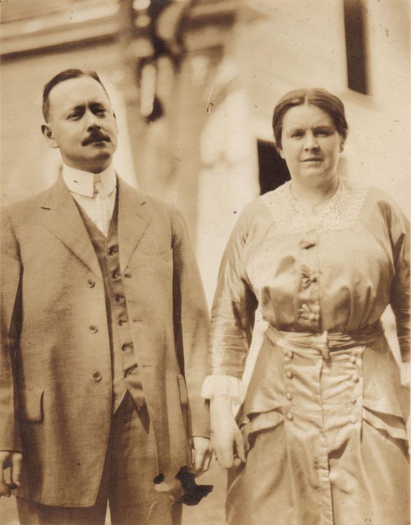 Jojn and Christina Hanlon McCluskey copy
