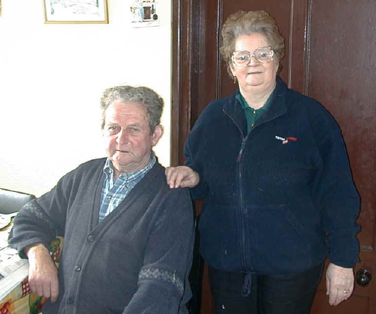 Donal and Kathleen McCarthy Lislevane.jpg (53669 bytes)