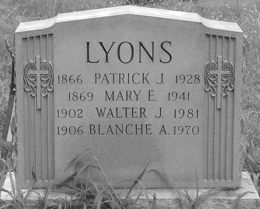 Lyons, Patrick J., Mary E., Walter J., Blanche A.jpg 110.8K